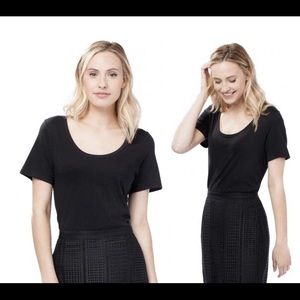 Cuyana scoop neck short sleeve tee XS